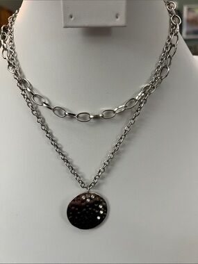 Paparazzi Layered Hammered Disc Pendant Necklace - Silvertone